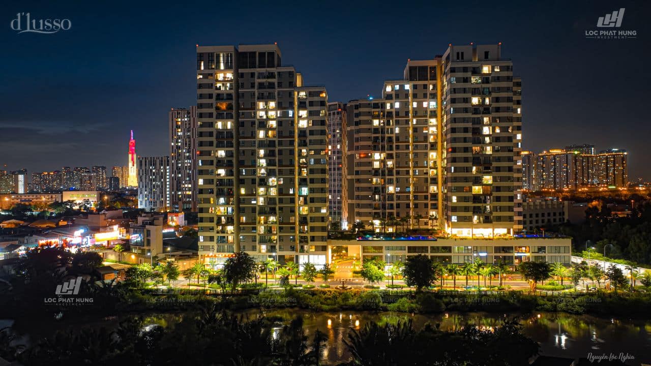 Hình chụp thực tế toàn cảnh ban đêm Dlusso Quận 2