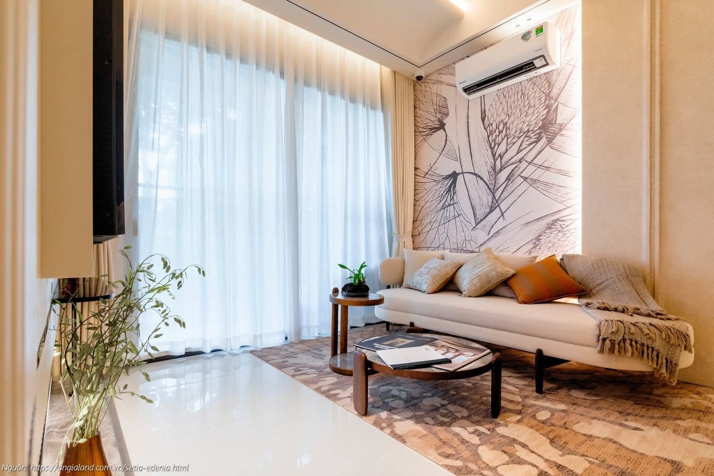 Thiết kế phòng khách nhà mẫu căn hộ Setia Edenia 2PN 2WC (diện tích 73m²) sang trọng Thiết kế phòng khách nhà mẫu căn hộ Setia Edenia 2PN 2WC (diện tích 73m²) sang trọng