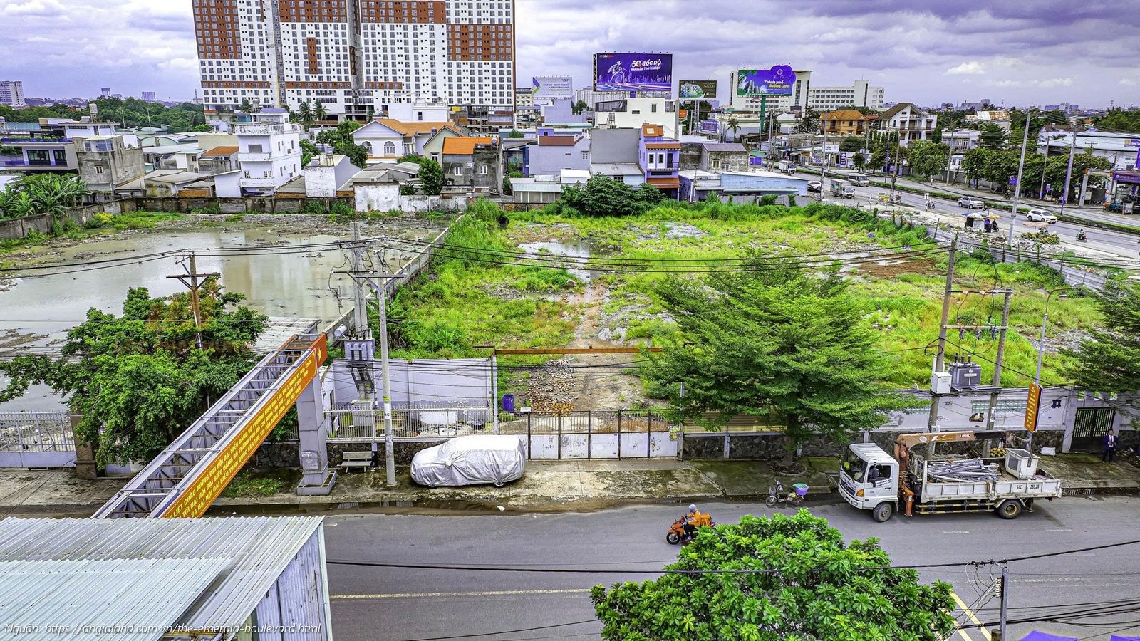 Tiến độ xây dựng dự án căn hộ chung cư The Emerald Boulevard Tháng 09/2025