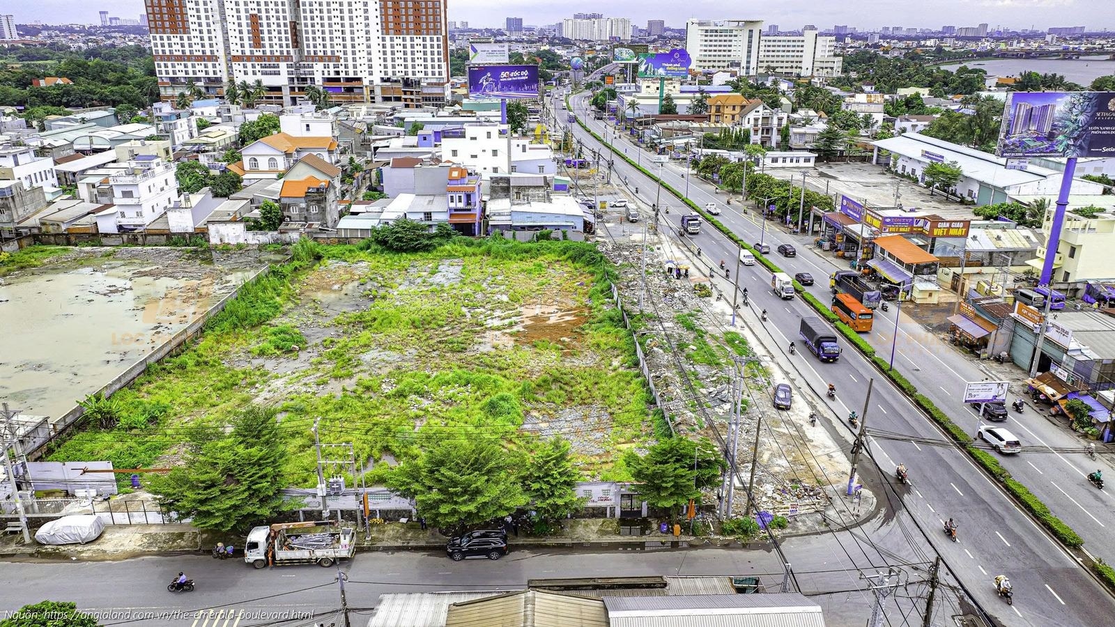 Tiến độ xây dựng dự án căn hộ chung cư The Emerald Boulevard Tháng 09/2025